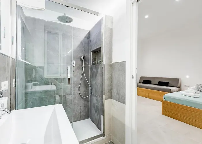 דירה 96 Degli Ubaldi Charming Suite With Terrace Near The Vatican And The Metro רומא