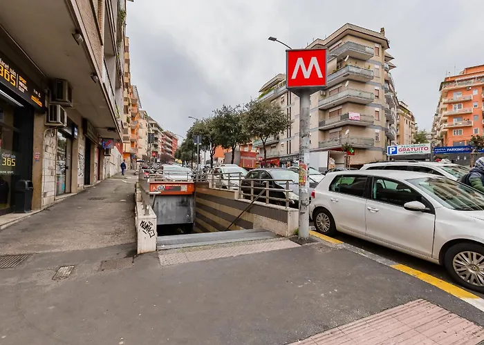 96 Degli Ubaldi Charming Suite With Terrace Near The Vatican And The Metro רומא